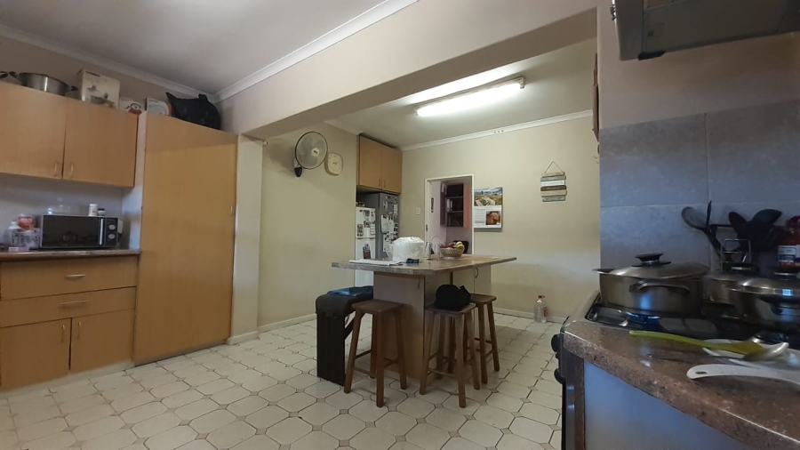 4 Bedroom Property for Sale in Wetton Western Cape